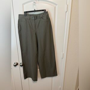 NWT Lululemon City Sleek 5 Pkt Wide Leg * L Utilitech Pants. Hunter Green.